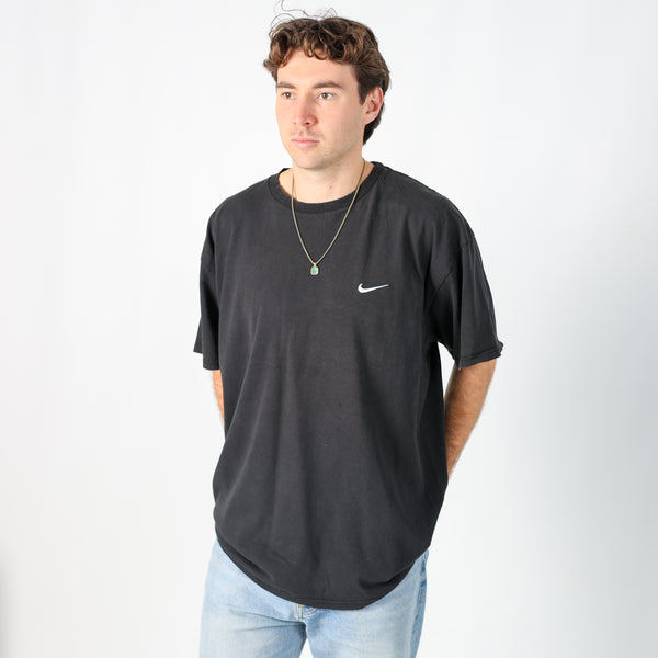 Black 90s Nike T-Shirt (XL)
